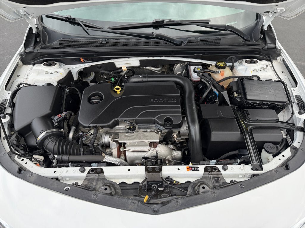 Used 2022 Chevrolet Malibu RS FWD image 30