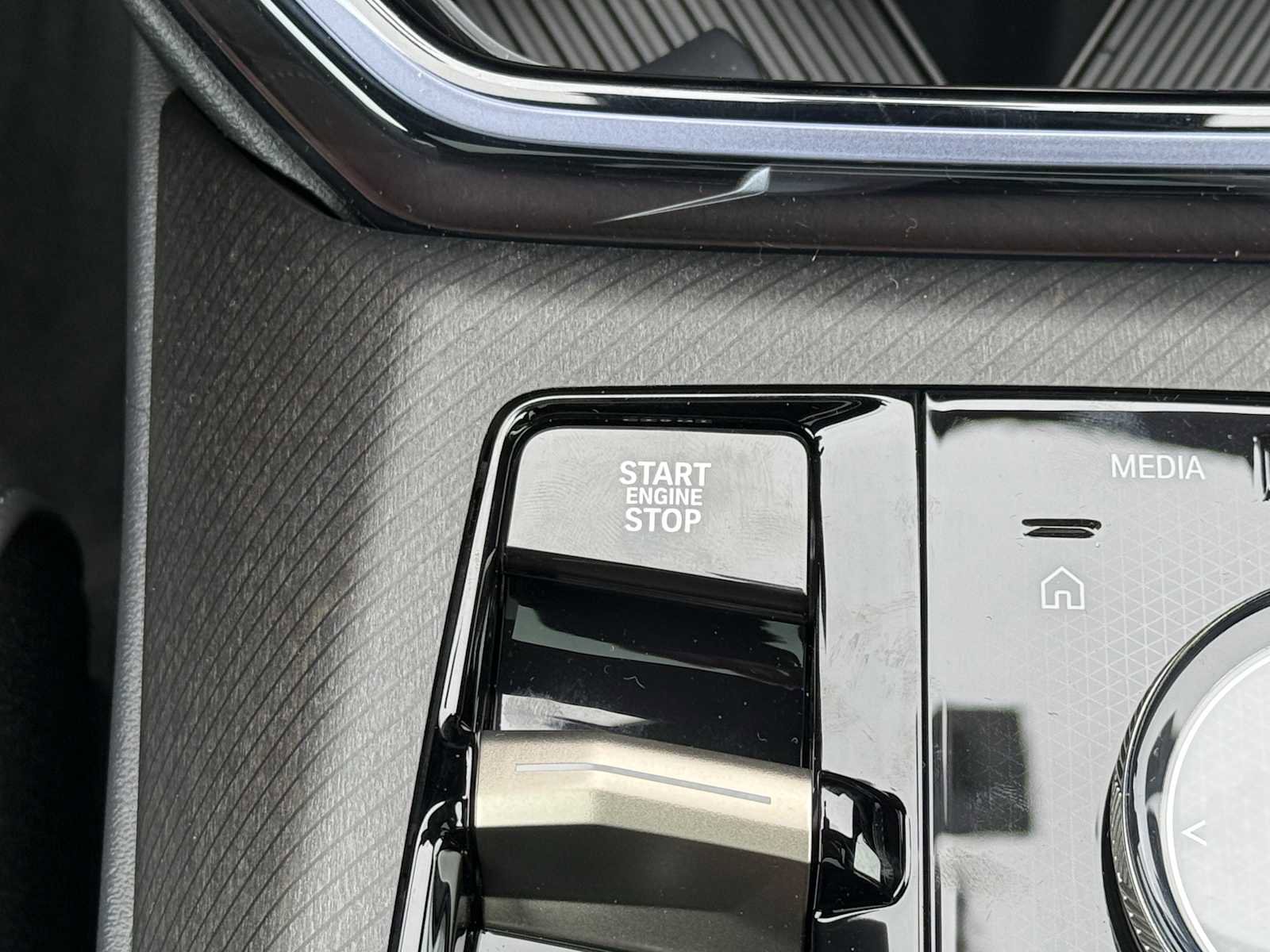 New 2025 BMW X3 xDrive30i w/ Premium Package image 18