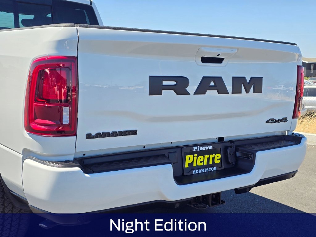 New 2026 RAM 2500 Laramie AWD/4WD image 8