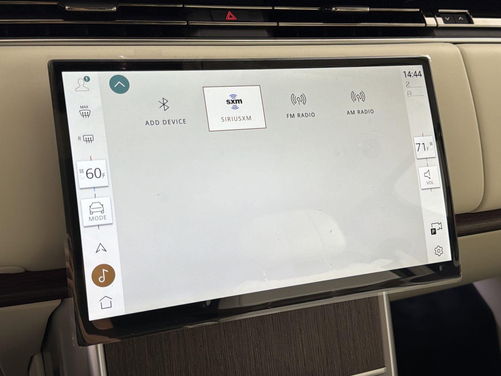 New 2025 Land Rover Range Rover SE image 15