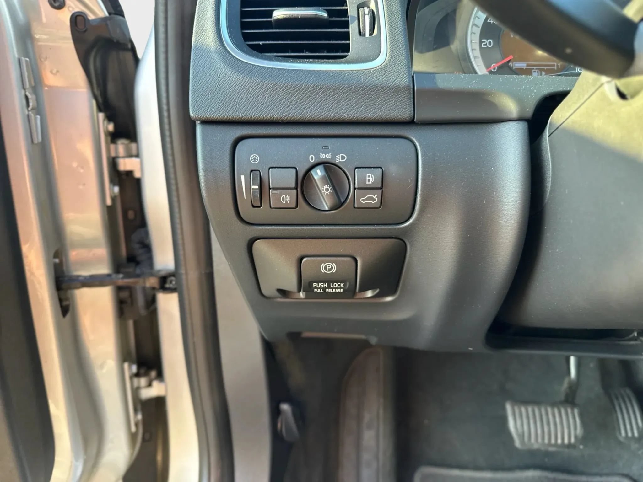 Used 2012 Volvo S60 T5 FWD image 15