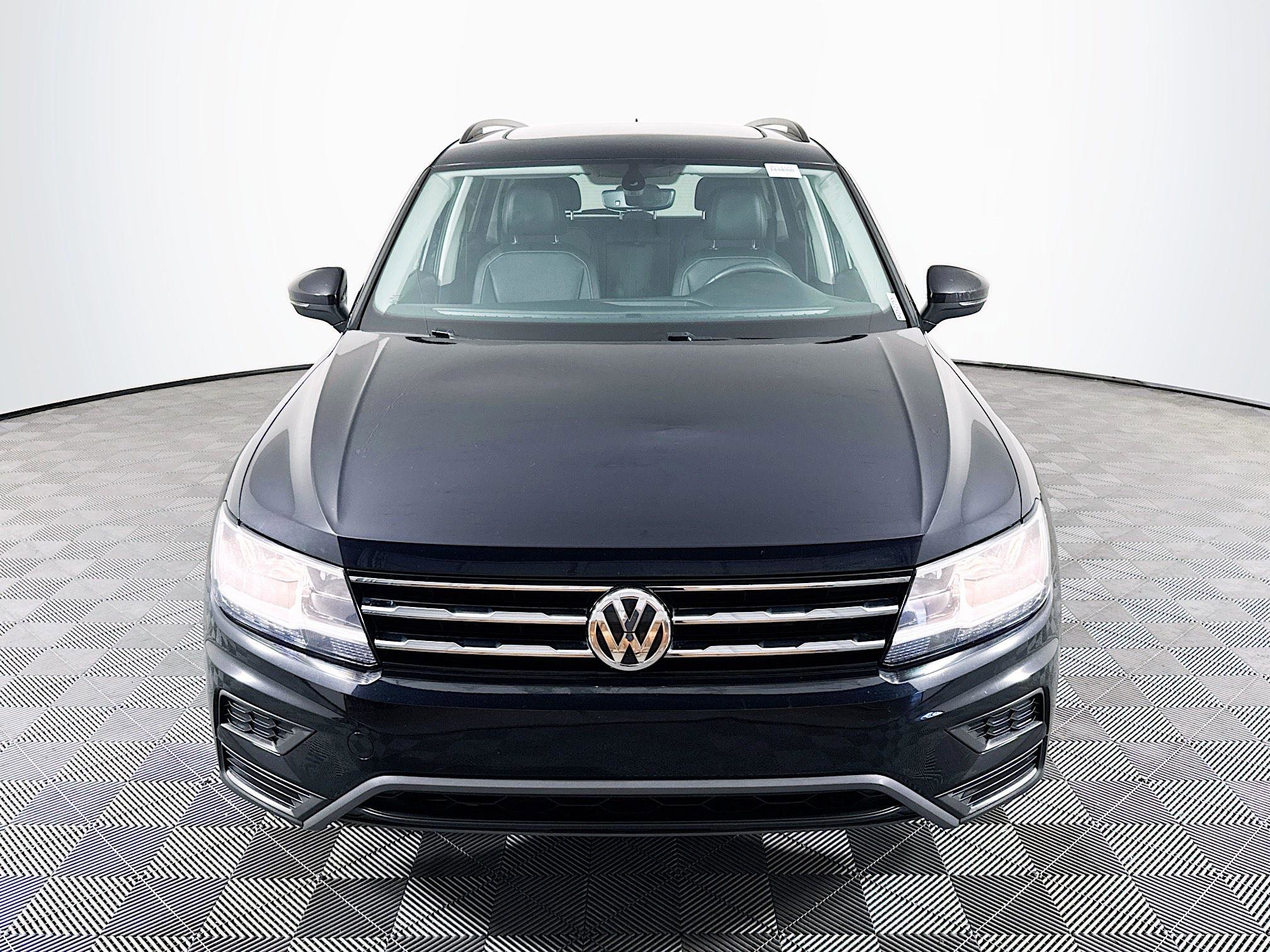 Used 2021 Volkswagen Tiguan SE w/ Panoramic Sunroof Package FWD video 2
