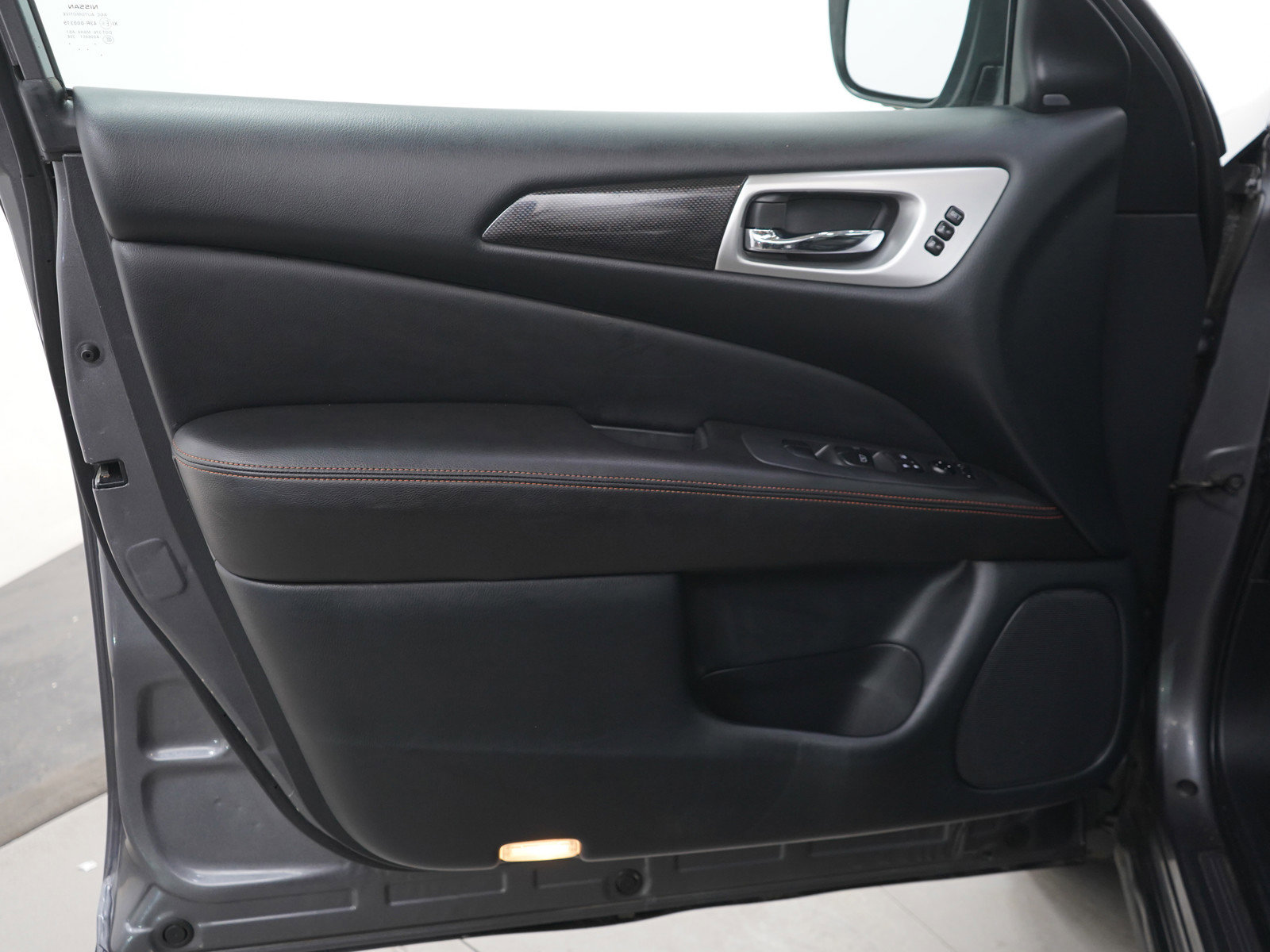 Used 2019 Nissan Pathfinder S AWD/4WD image 22