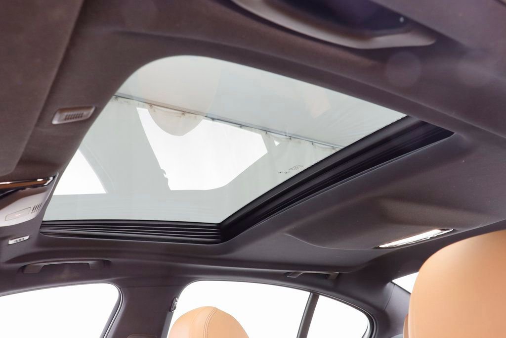 Certified 2022 BMW 530i xDrive image 14