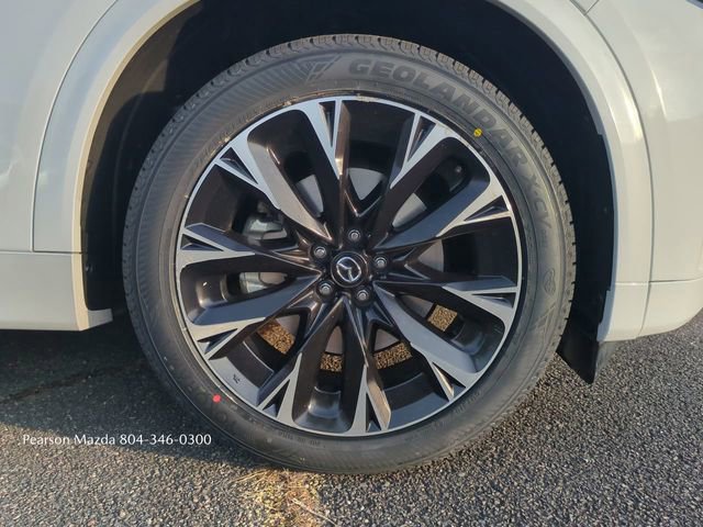 Used 2024 MAZDA CX-90 3.3 Turbo S w/ Premium Package image 12