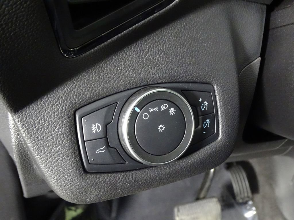 Used 2019 Ford Escape Titanium image 22