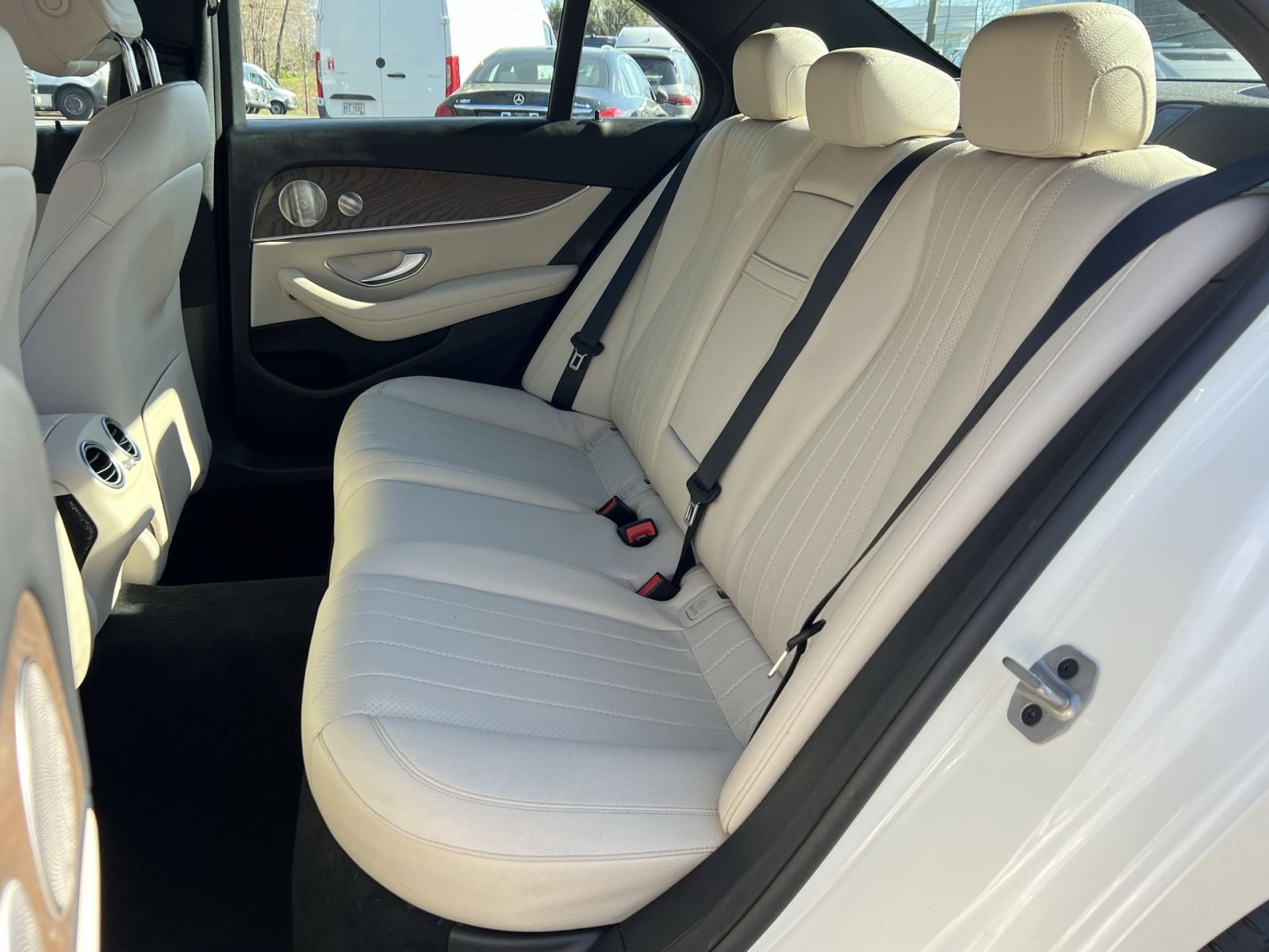 Certified 2021 Mercedes-Benz E 350 4MATIC Sedan w/ Premium Package image 23