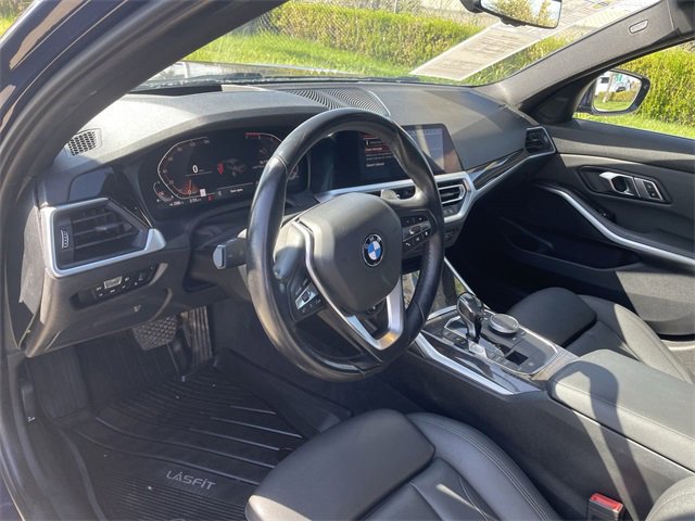 Used 2019 BMW 330i Sedan w/ Premium Package image 10