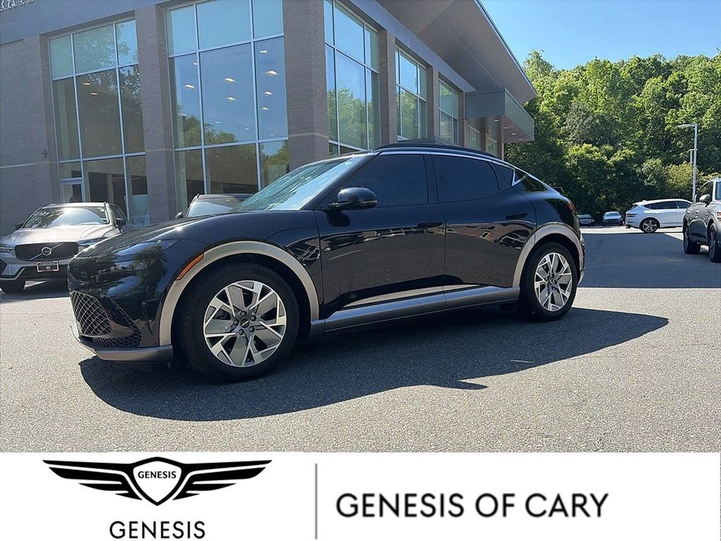 Used 2024 Genesis GV60 RWD image 1