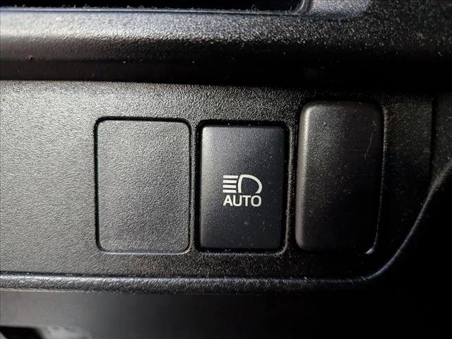 Used 2019 Toyota Tacoma SR w/ SR Convenience Package image 9