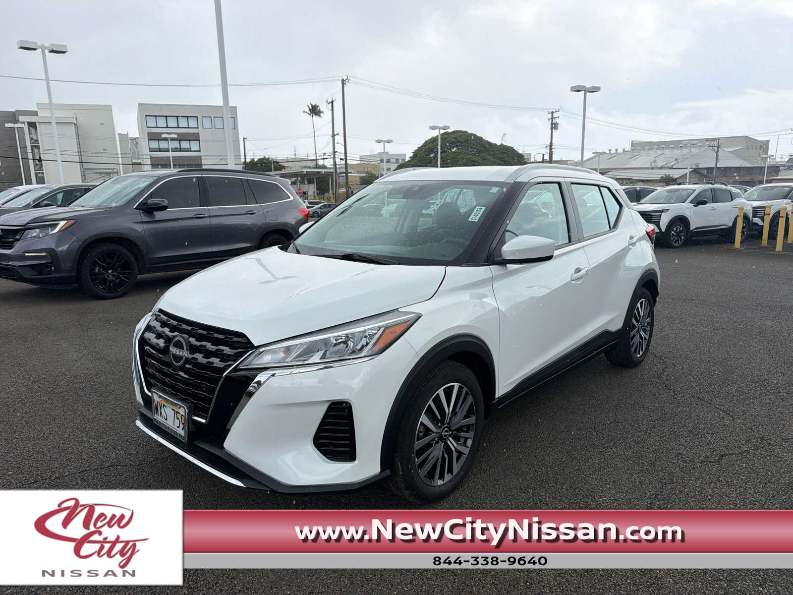 Certified 2023 Nissan Kicks SV FWD image 1