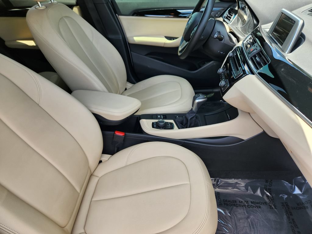 Used 2017 BMW X1 xDrive28i AWD/4WD image 5