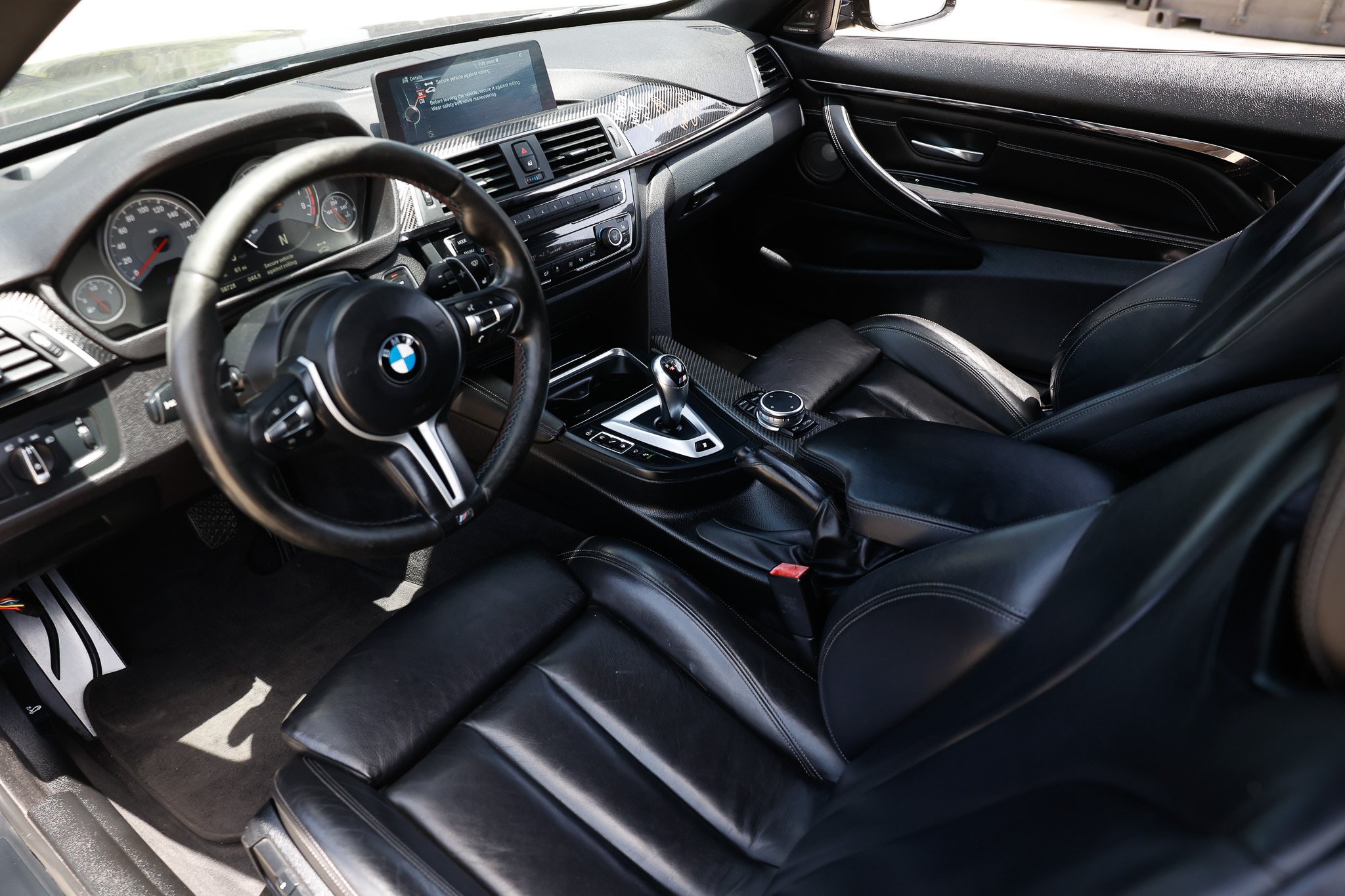 Used 2016 BMW M4 Convertible RWD image 6