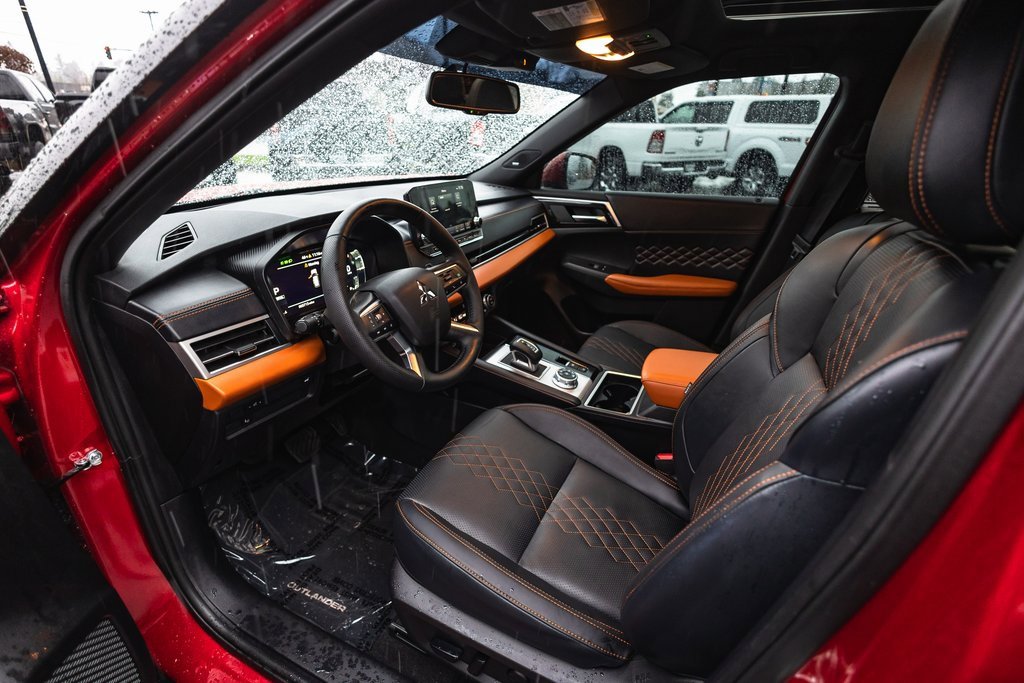 Used 2024 Mitsubishi Outlander SEL image 20