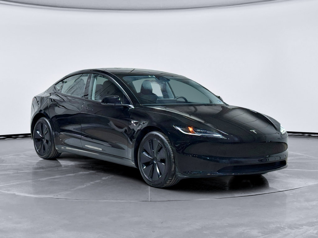 Used 2025 Tesla Model 3 Long Range image 4