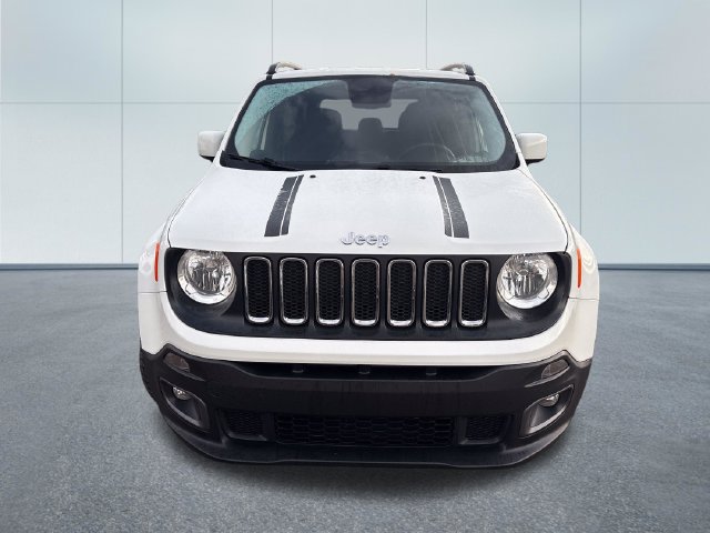 Used 2017 Jeep Renegade Latitude w/ Popular Equipment Group AWD/4WD image 6