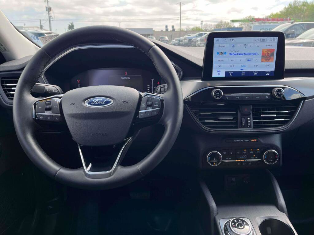 Certified 2023 Ford Escape Active AWD/4WD image 2