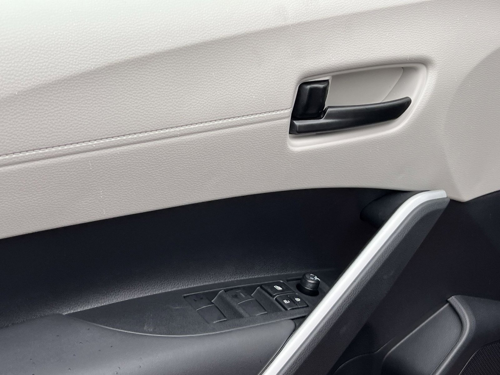 New 2026 Toyota Corolla Cross LE image 10