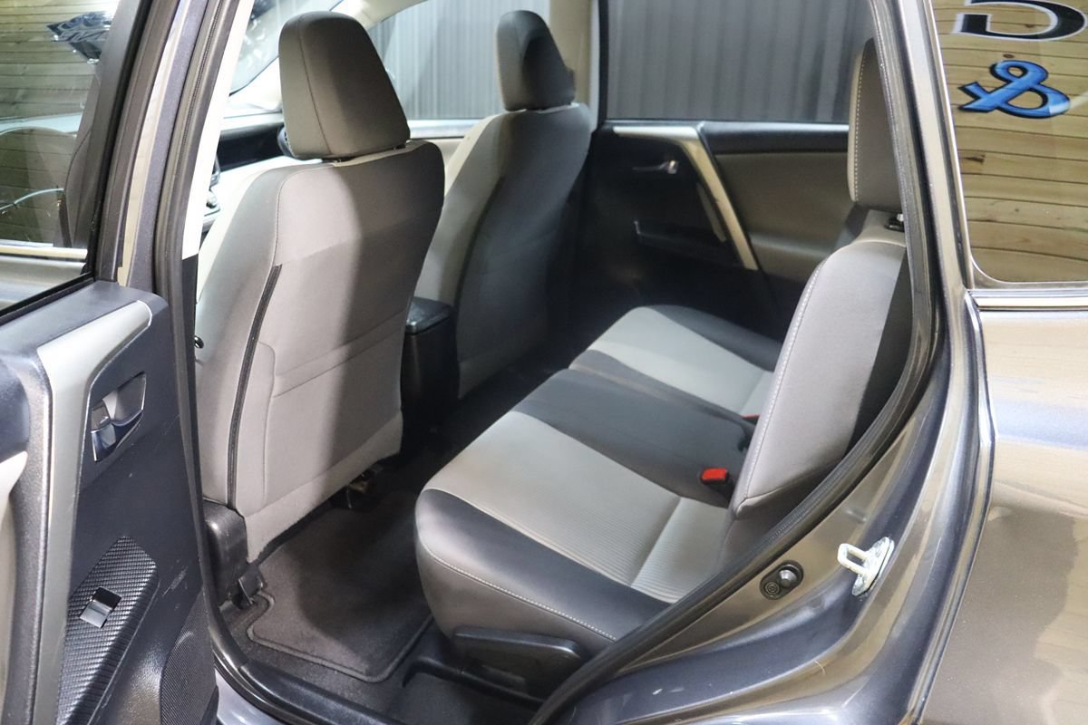 Used 2014 Toyota RAV4 XLE AWD/4WD image 48