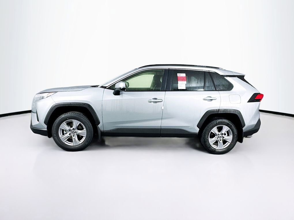 New 2025 Toyota RAV4 XLE image 5