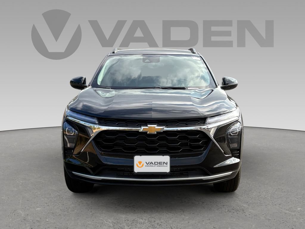 Used 2025 Chevrolet Trax LT w/ LT Convenience Package FWD image 23