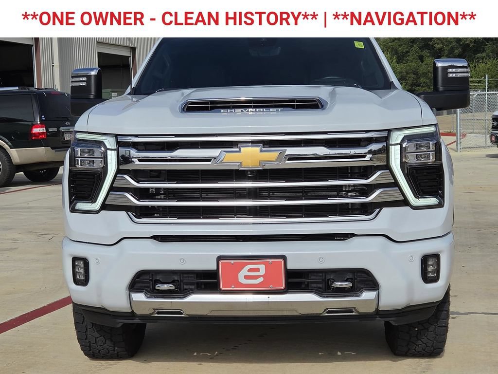 Used 2026 Chevrolet Silverado 2500 High Country w/ Technology Package AWD/4WD image 2