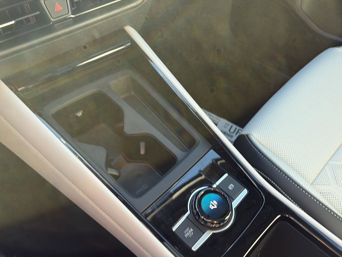 New 2026 Volkswagen Tiguan SEL R-Line image 12