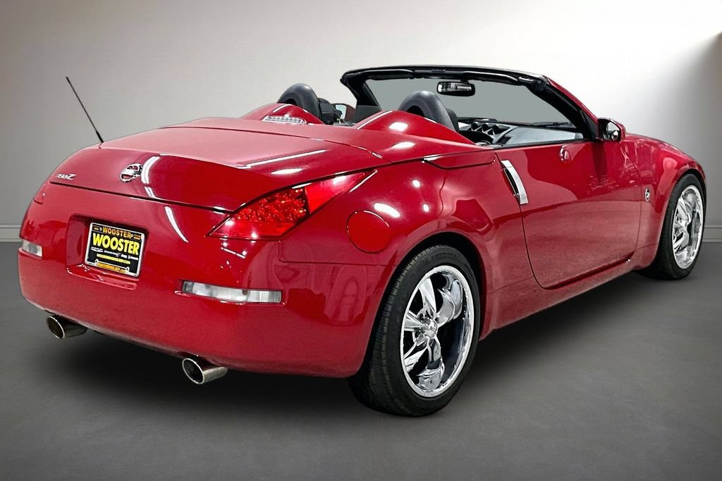Used 2006 Nissan 350Z Touring RWD image 5