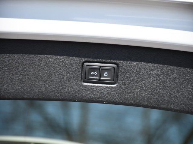 Used 2021 Audi Q7 2.0T Premium Plus image 32