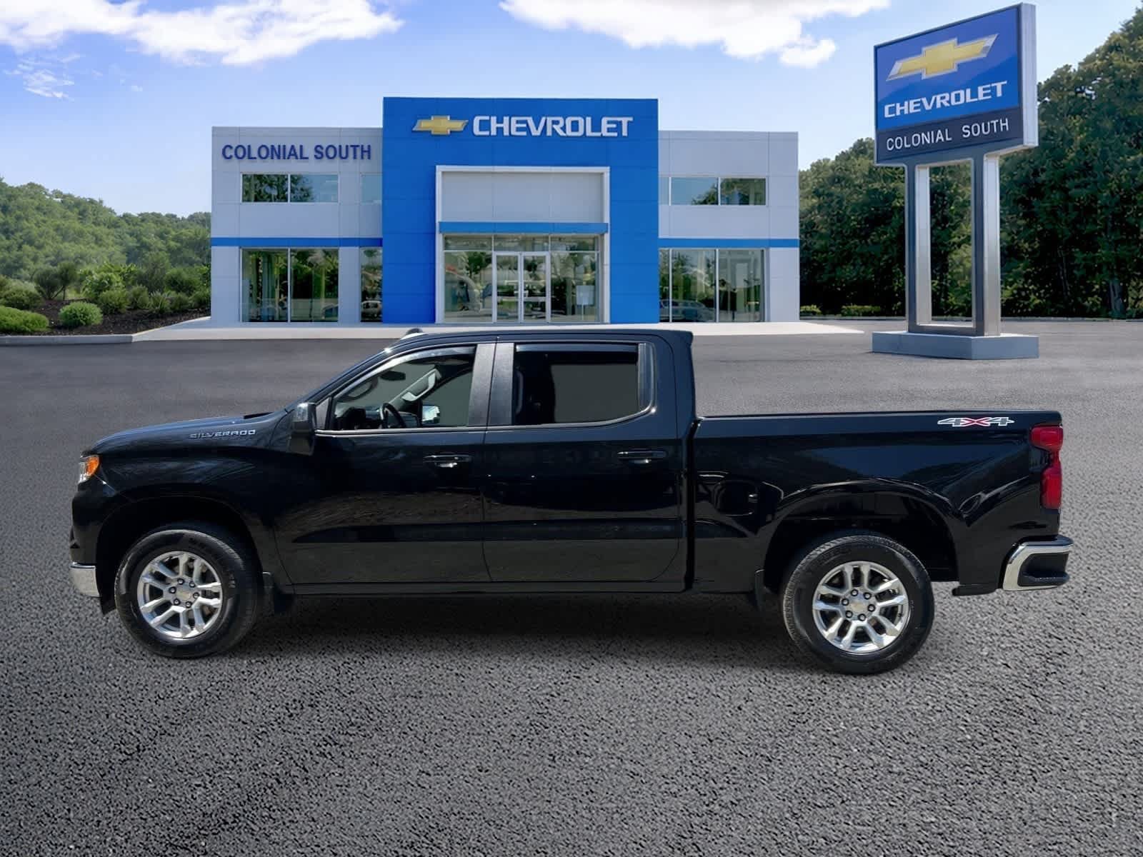 Certified 2023 Chevrolet Silverado 1500 LT AWD/4WD image 3