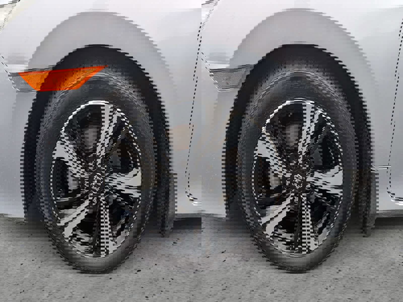 Used 2016 Honda Civic Touring image 7