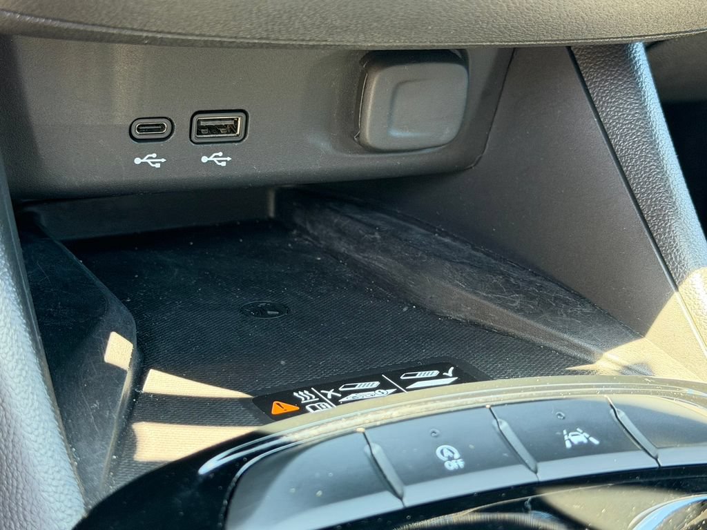 Certified 2024 Buick Envista Avenir FWD image 39