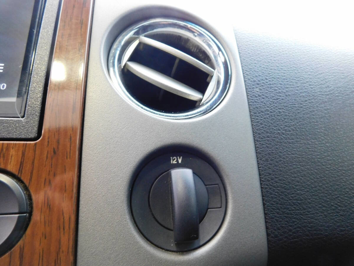 Used 2004 Ford F150 Lariat AWD/4WD image 17