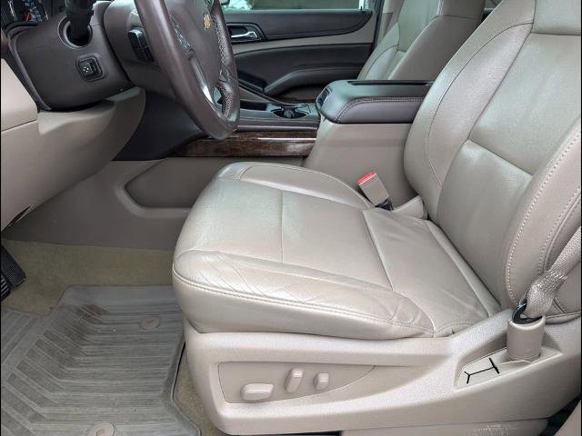 Used 2016 Chevrolet Tahoe LT w/ Luxury Package RWD image 5