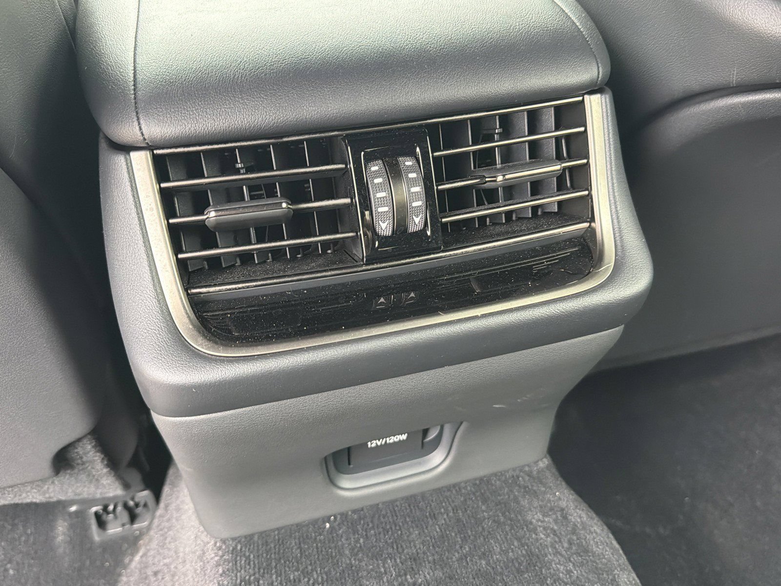 Used 2023 Lexus LS 500 w/ Accessory Package (Z2) RWD image 19