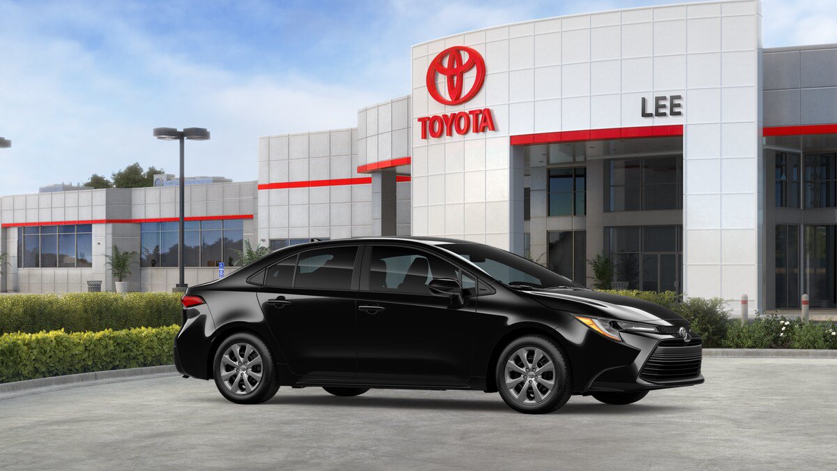 New 2026 Toyota Corolla LE FWD image 13