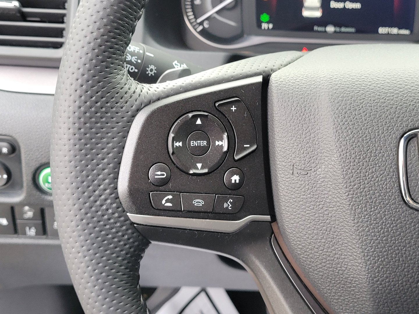 Used 2023 Honda Passport EX-L image 23