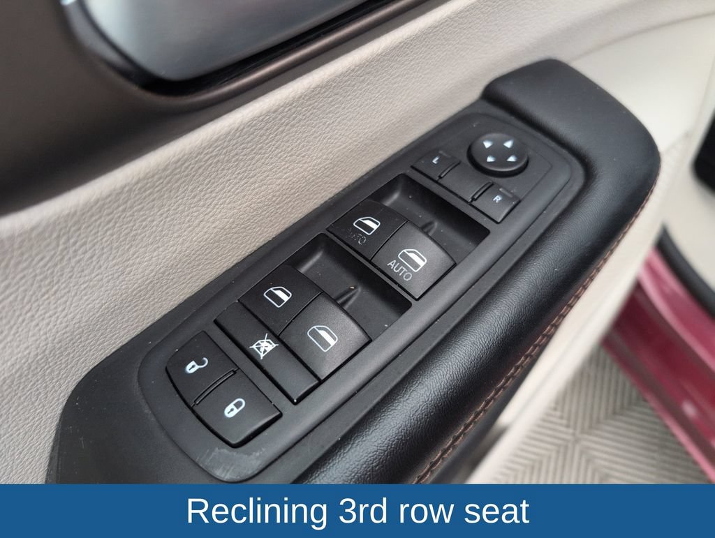 Used 2017 Chrysler Pacifica Touring-L FWD image 30