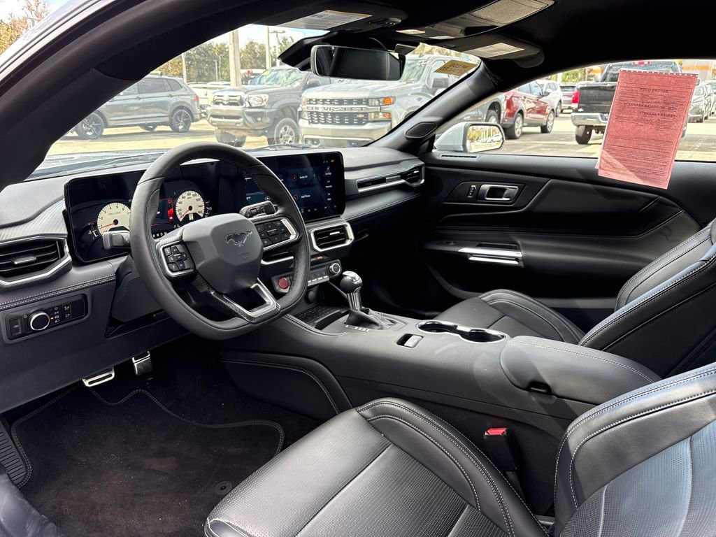 Used 2024 Ford Mustang GT Premium image 6