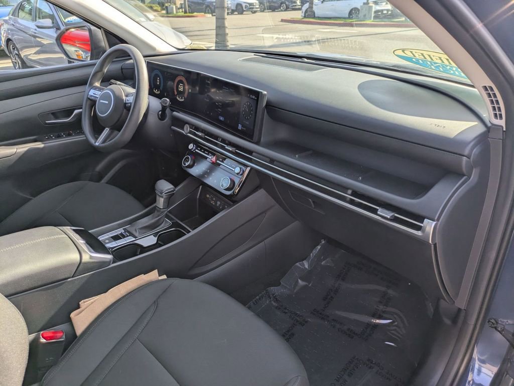 Certified 2025 Hyundai Tucson SEL image 30