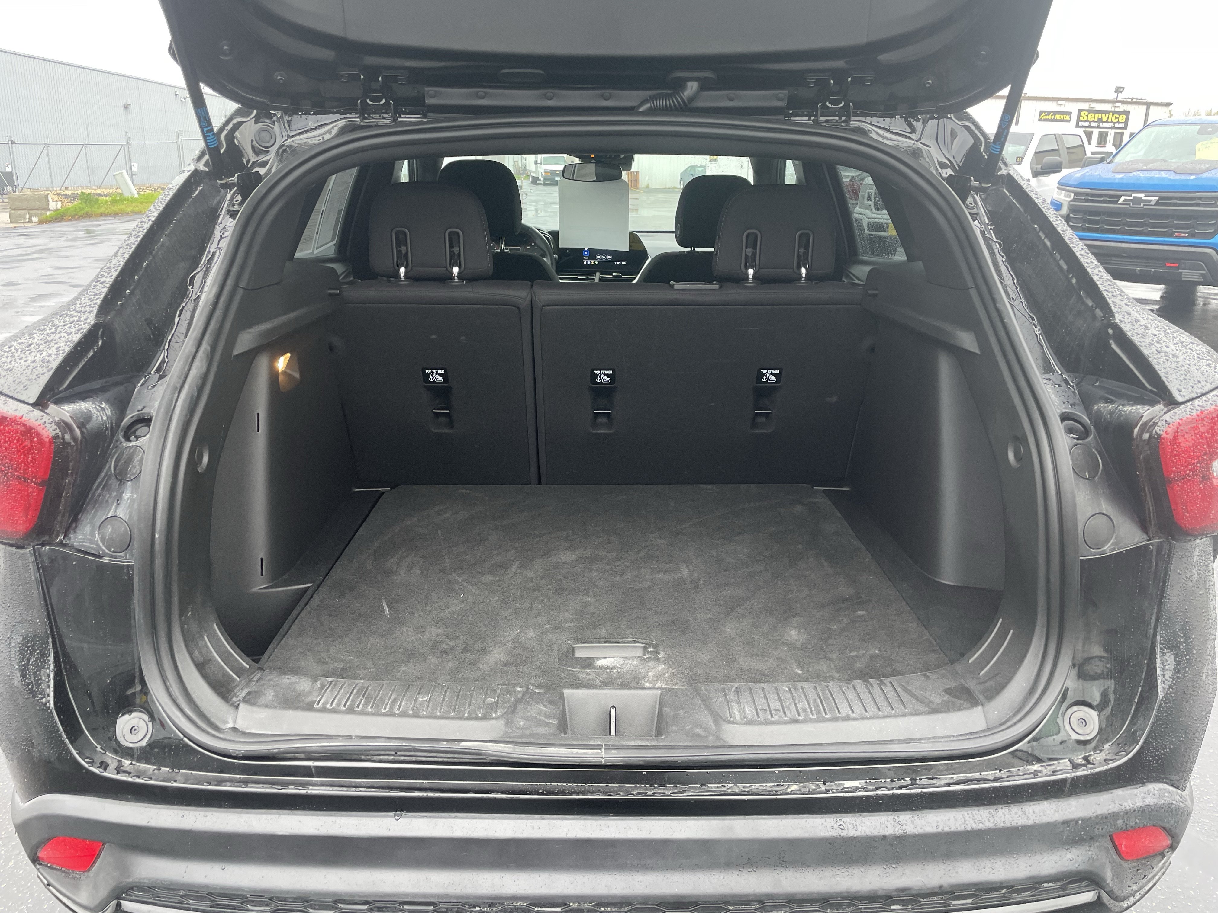 Used 2026 Chevrolet Trax RS w/ Sunroof Package FWD image 9