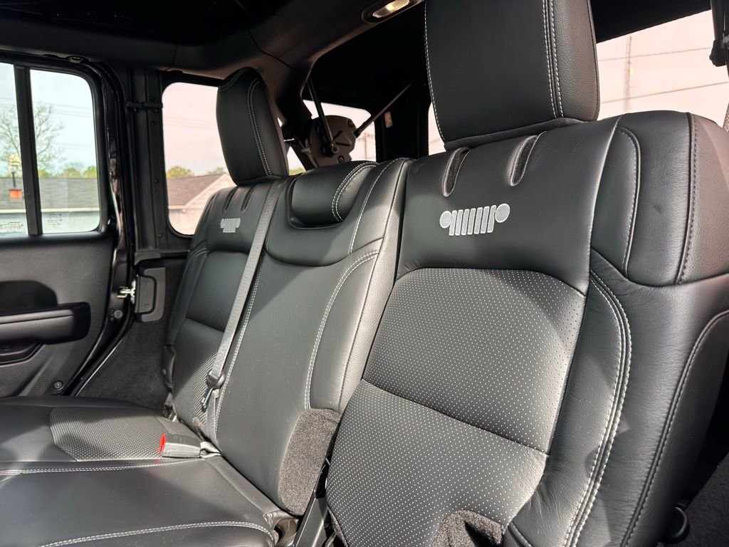Used 2021 Jeep Wrangler Unlimited Sport image 23