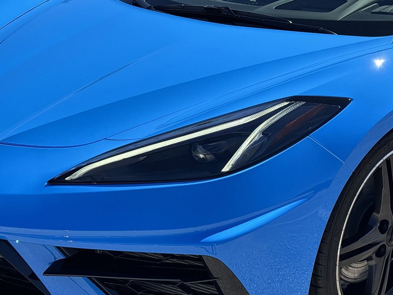 Used 2024 Chevrolet Corvette Stingray Premium Conv w/ Z51 Performance Package image 6