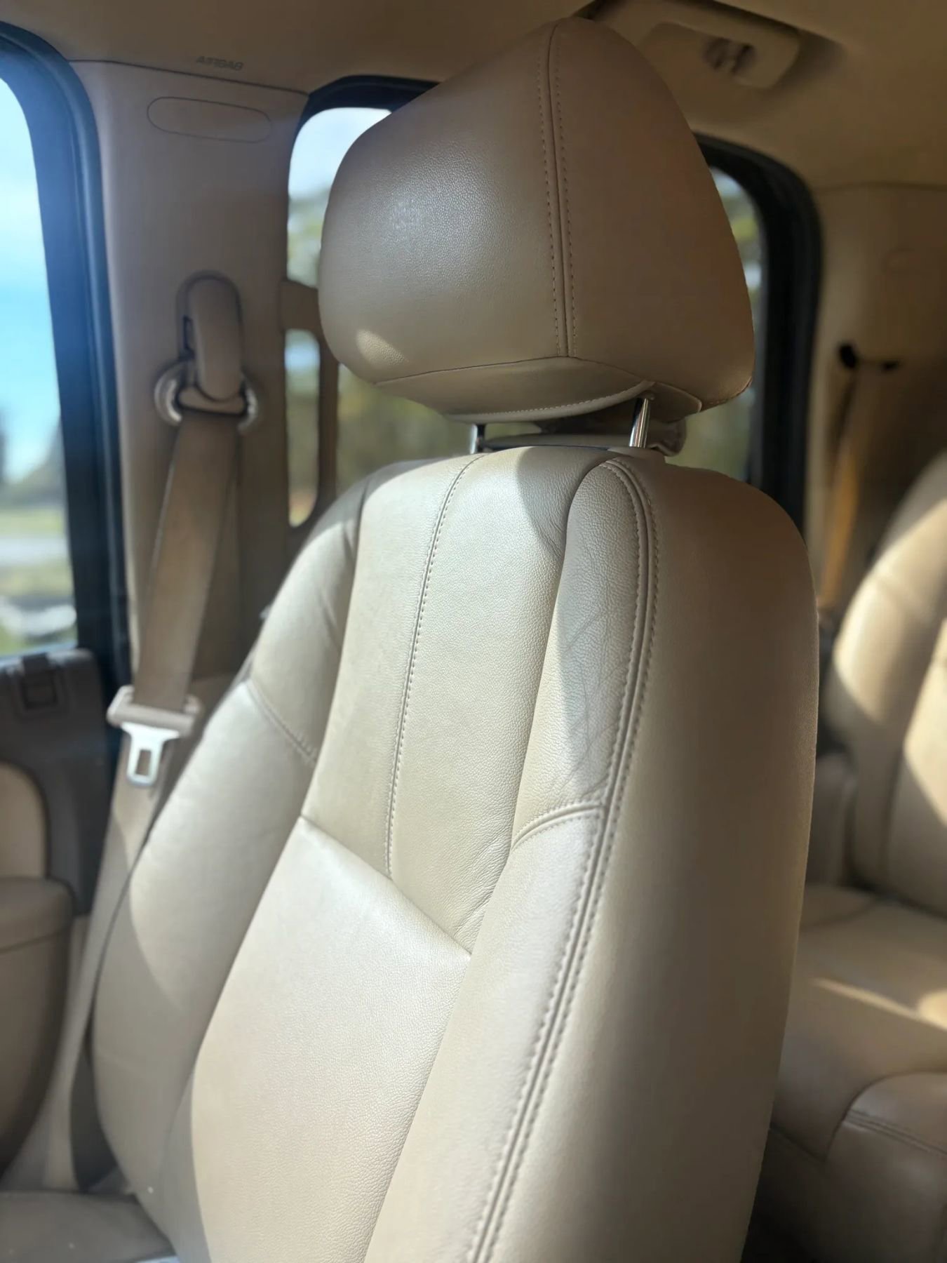 Used 2013 Chevrolet Tahoe LT w/ Luxury Package AWD/4WD image 15