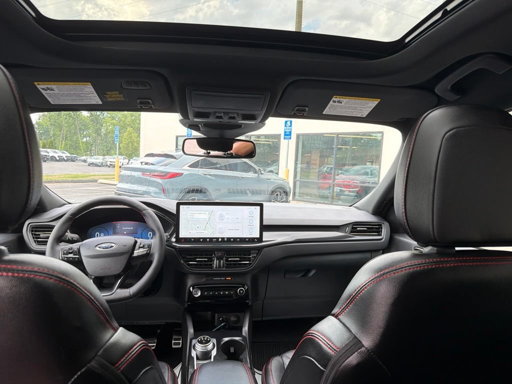 Used 2023 Ford Escape ST-Line Elite w/ Premium Technology Package AWD/4WD image 22