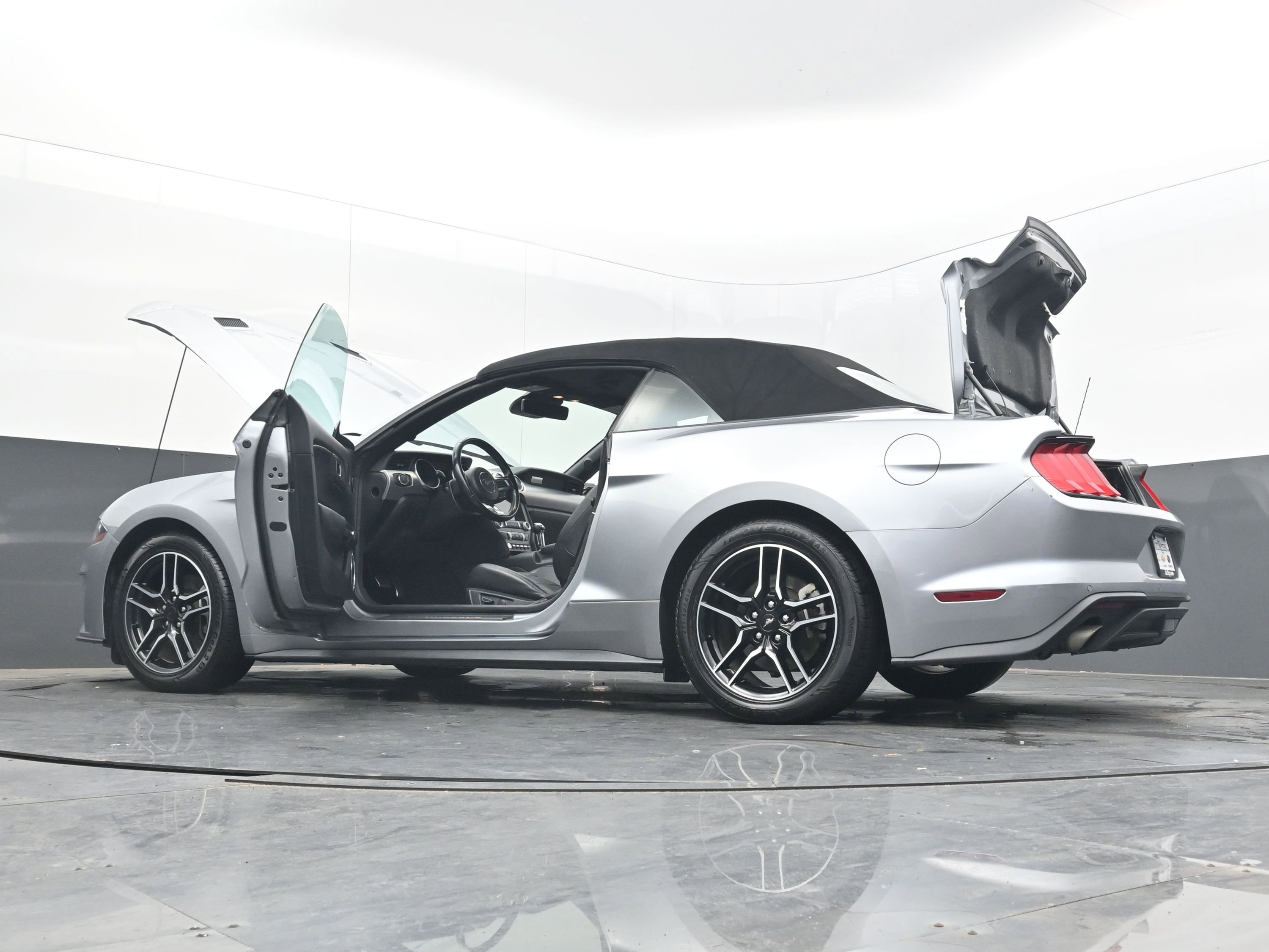 Used 2023 Ford Mustang Premium image 38