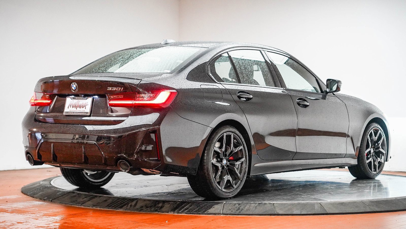 New 2026 BMW 330i Sedan w/ M Sport Package image 4