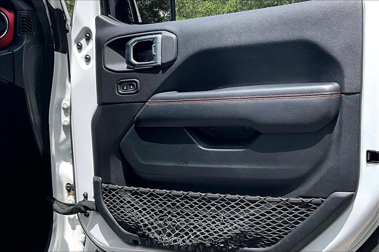 Used 2020 Jeep Wrangler Unlimited Rubicon AWD/4WD image 27
