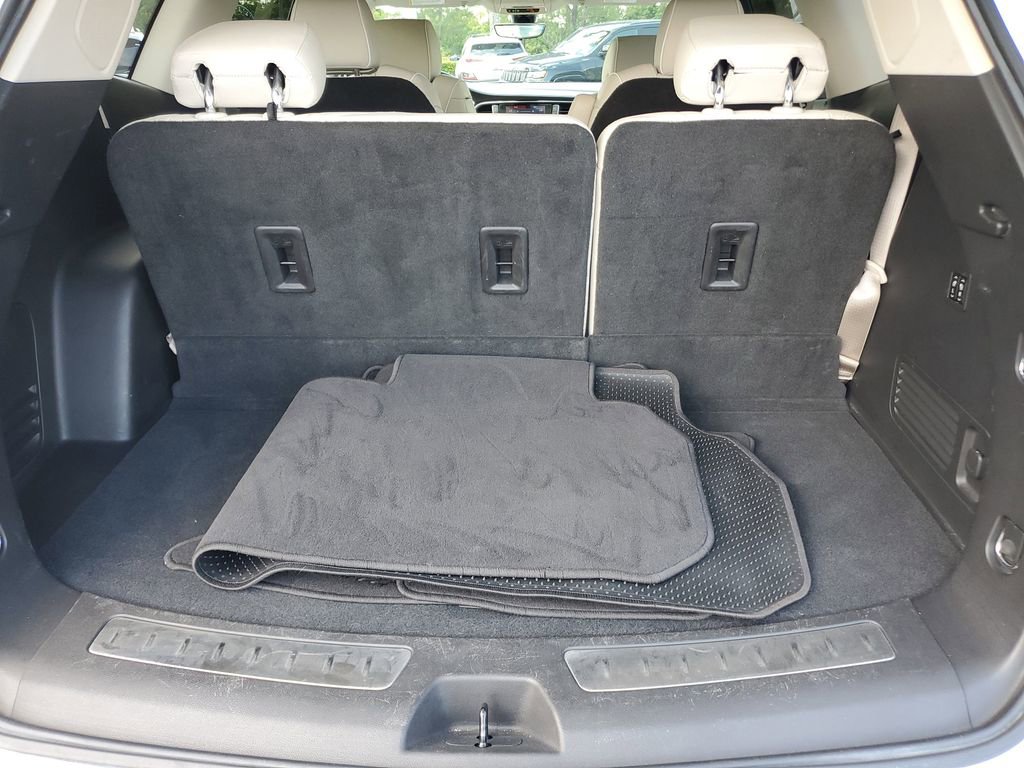 Used 2022 Buick Enclave Avenir image 7