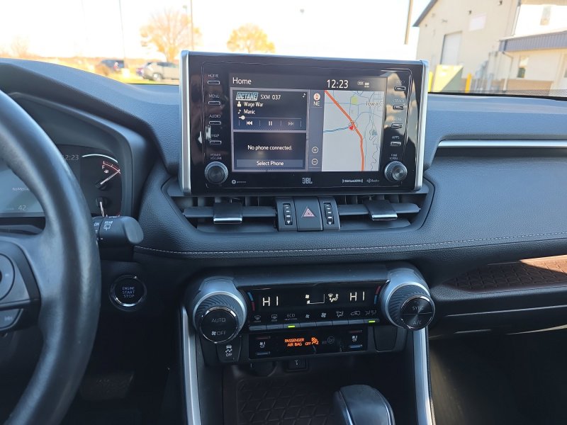 Used 2021 Toyota RAV4 Limited w/ Limited Grade Weather Package AWD/4WD image 21